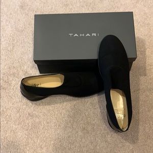 Tahari Amalfi wedge